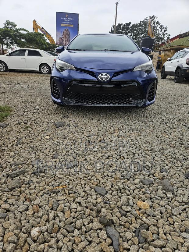 Toyota Corolla 2016 Blue · Photo 2