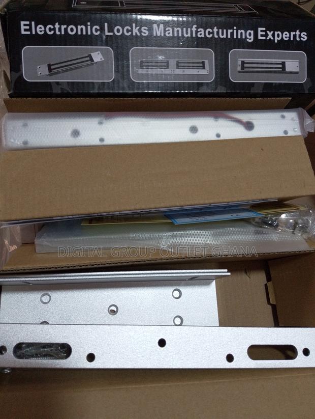 Electronic Locks With Bracket · Photo 1