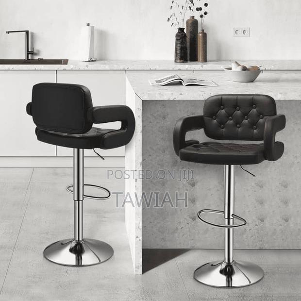Salon Chairs · Photo 1