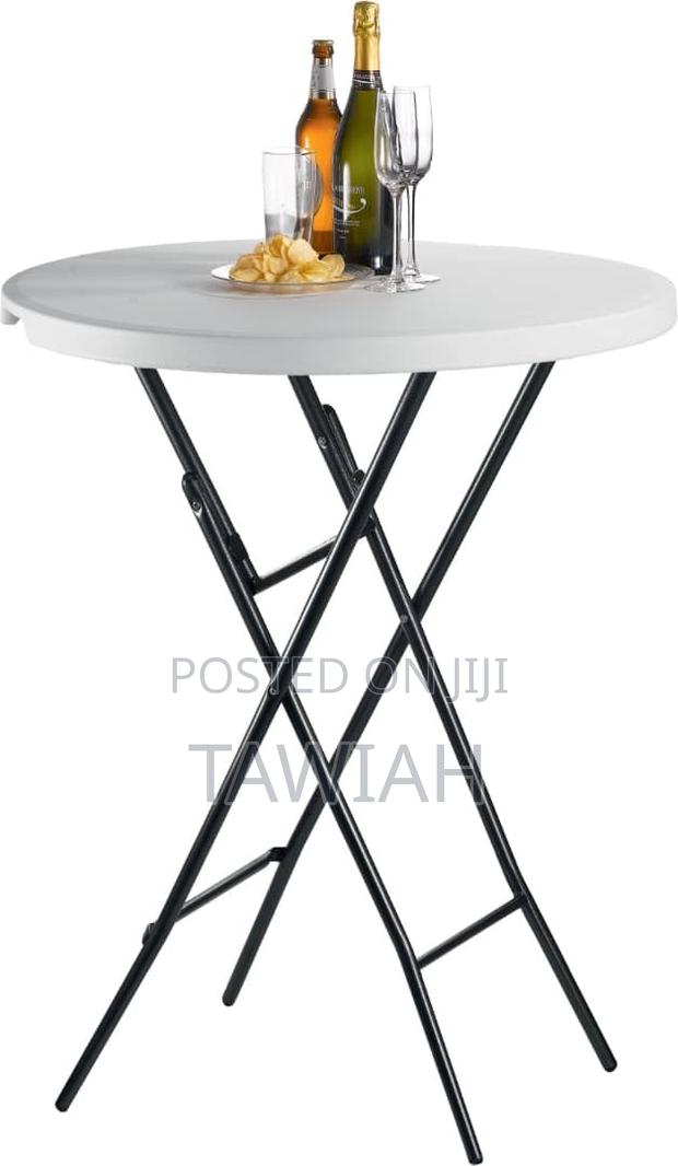 Cocktail Foldable Table · Photo 2