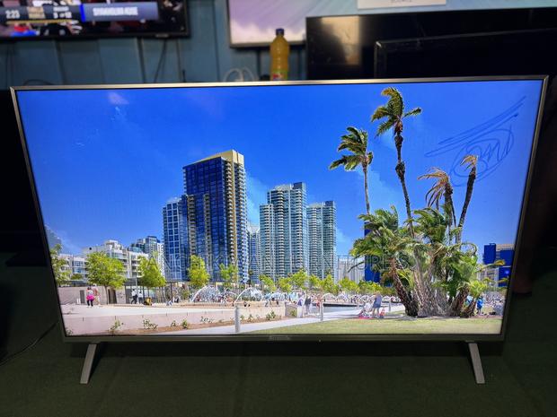 Panasonic 40 Inches Smart Double Digital Satellite Bluetooth Tv · Photo 1