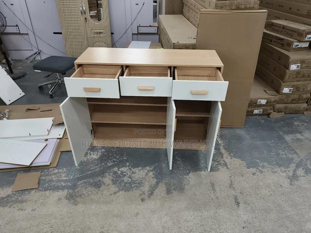 Dining Room Cupboard (Tg719) · Photo 1