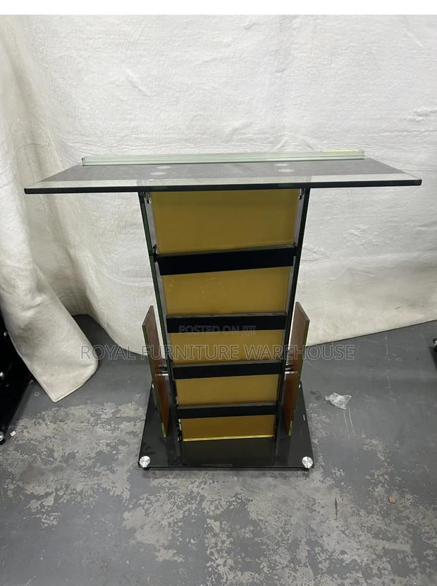 Gold and Black Podium Stand · Photo 1