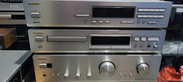 Onkyo a-9211, Cd Player Turner Amplifier · Photo 1