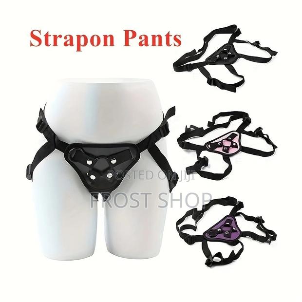 Strap on Belt Wearable Dildo Holder · Photo 1