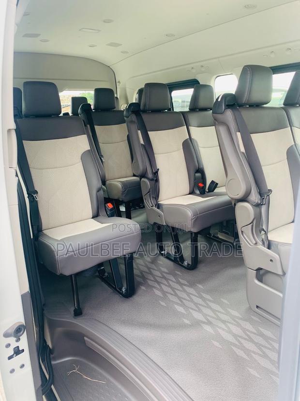 New Toyota HiAce 2025 White · Photo 3