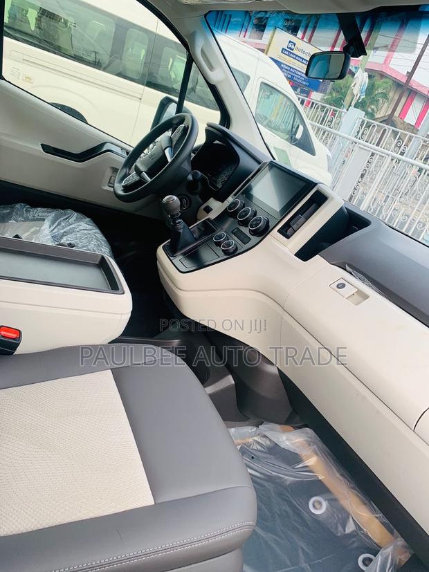 New Toyota HiAce 2025 White · Photo 2