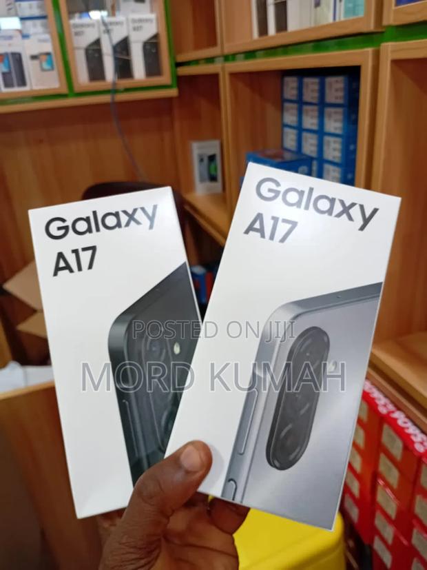 New Samsung Galaxy A17 128 GB Black · Photo 2