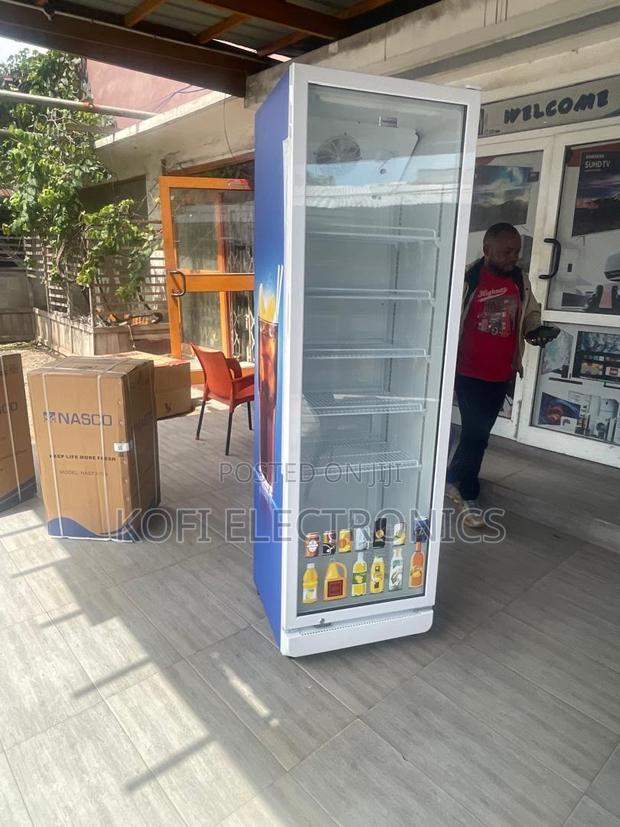 Nasco 360l Showcase Chiller the Classic Cool Display · Photo 1