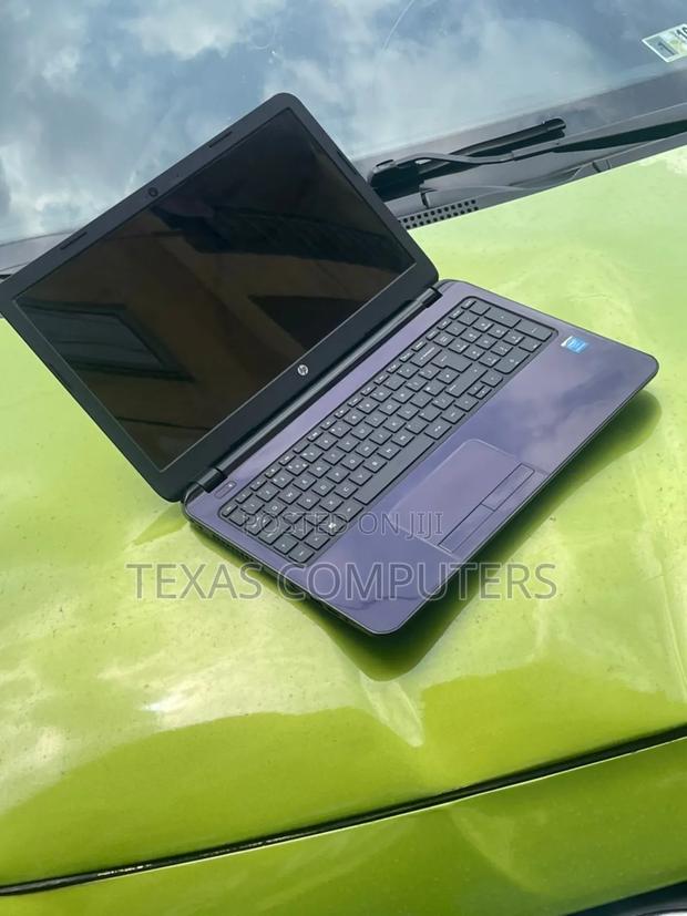 Laptop HP 15-Ra003nia 8GB Intel Core I7 HDD 500GB · Photo 2