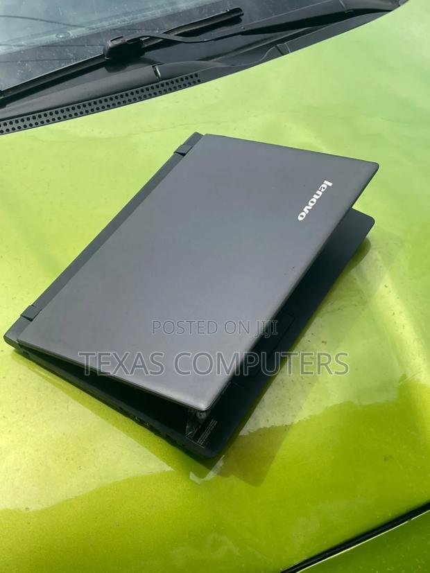Laptop Lenovo IdeaPad 330C 4GB Intel Core I7 HDD 500GB · Photo 3