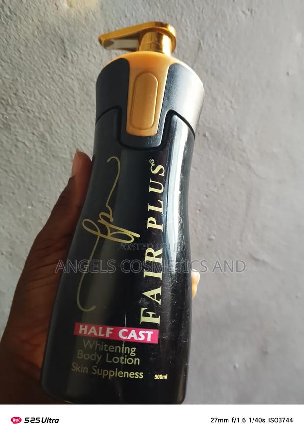 Fair Plus Whitening Body Lotion · Photo 1