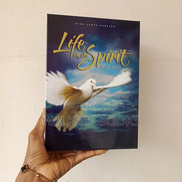 Life In The Spirit Study Bible (Kjv) · Photo 1