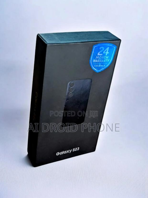 New Samsung Galaxy S23 128 GB Black · Photo 2
