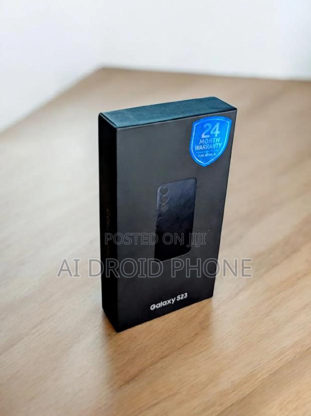 New Samsung Galaxy S23 128 GB Gold · Photo 2