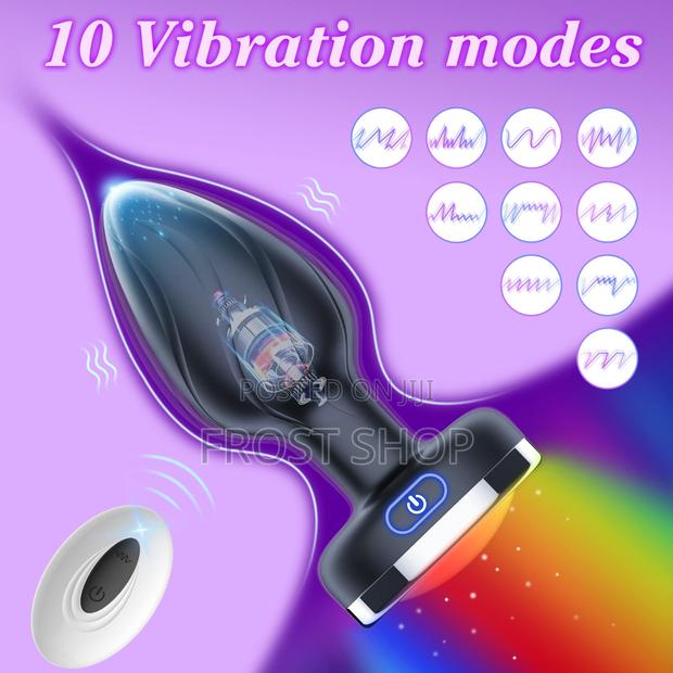 Anal Vibrating Butt Plug With Flashing Light Base · Photo 3