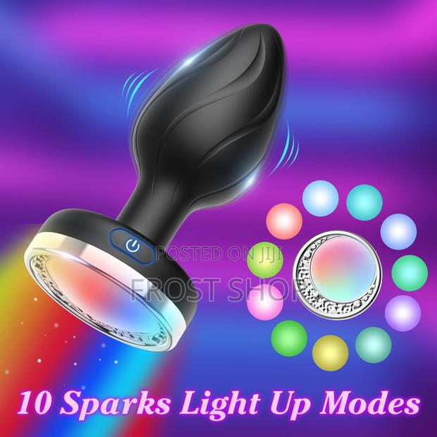 Anal Vibrating Butt Plug With Flashing Light Base · Photo 4