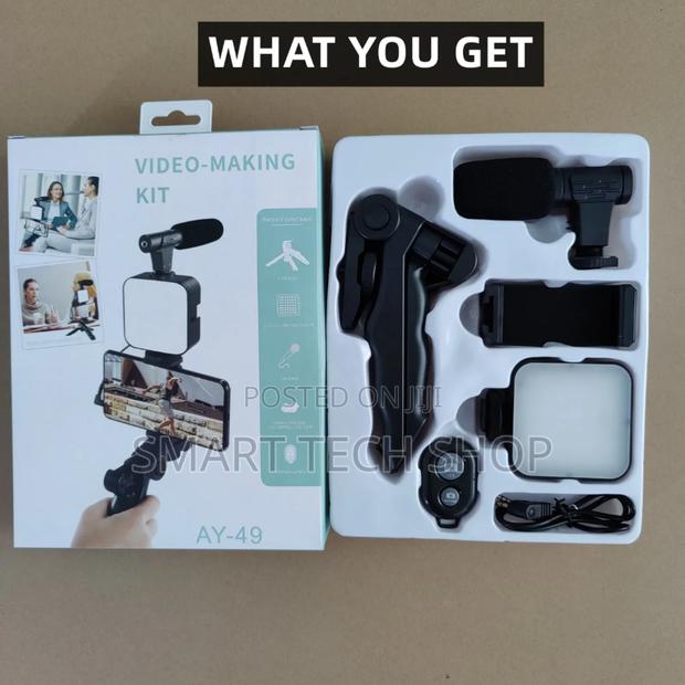 Flexible Ring Light Tripod With Microphone. Selfie Stick And Remote · Photo 1