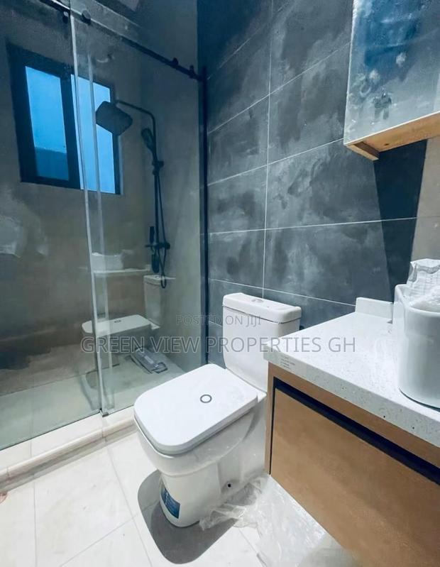 4bdrm Duplex in East Legon for sale · Photo 5