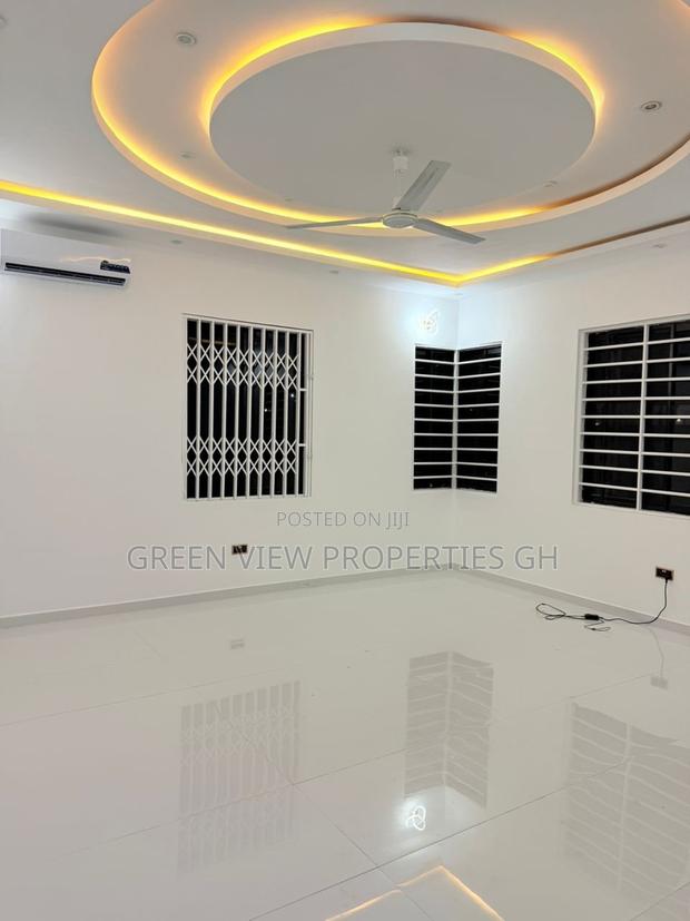 3bdrm House in Oyarifa for sale · Photo 2