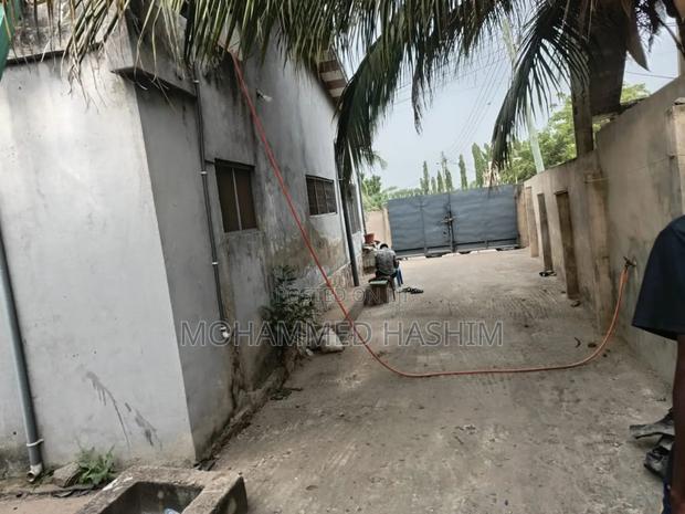 6bdrm House in Ahmad'S Property'S, School Junction for sale · Photo 2