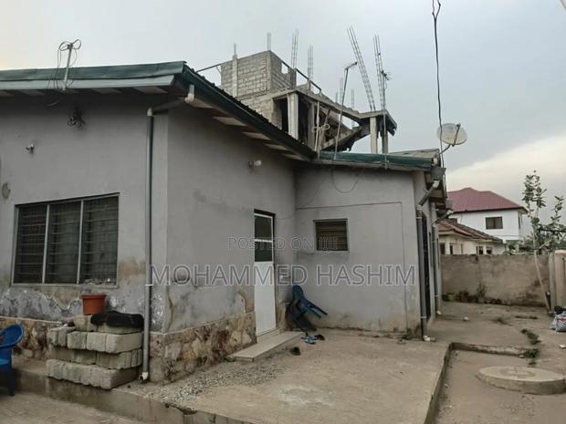 6bdrm House in Ahmad'S Property'S, School Junction for sale · Photo 1