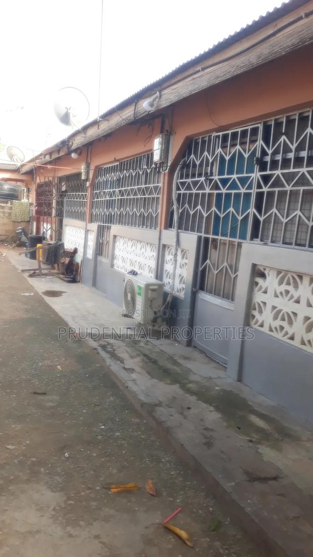 5bdrm House in Sowutwuom for sale · Photo 3