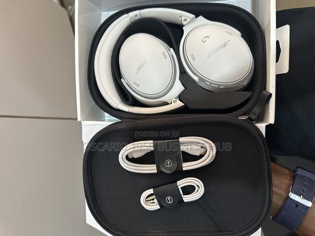 Genuine Bose Headphone · Photo 1