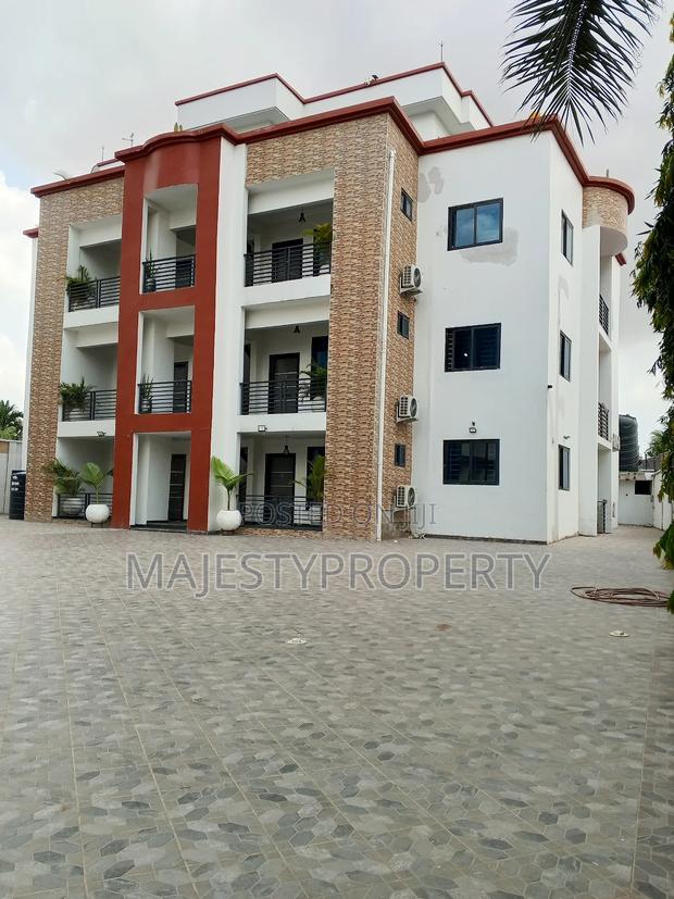 2bdrm Apartment in Airport Residential for rent · Photo 2