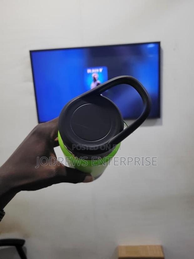 Oraimo Thermogo S710 710ml Double Insulation Insulated Water Bottle · Photo 5