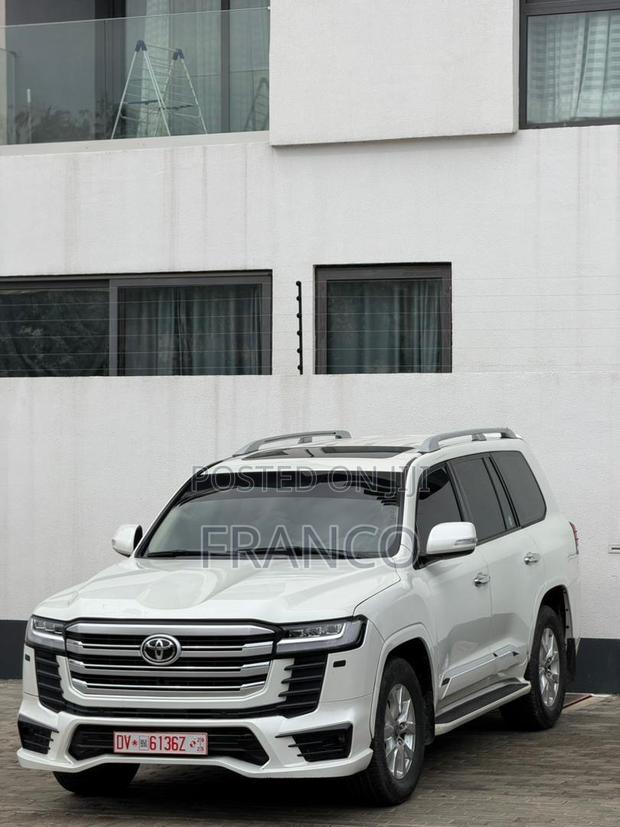 Toyota Land Cruiser 4.5 V8 TD 2017 White · Photo 8