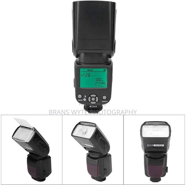 Triopo Tr-950 Speedlite Flash Light · Photo 1