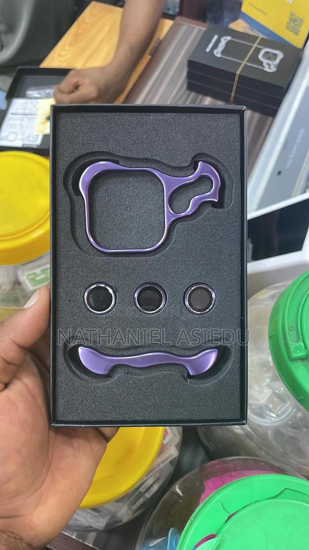 Minimalistic Case For iPhone 13 - 16 Pro Max · Photo 2