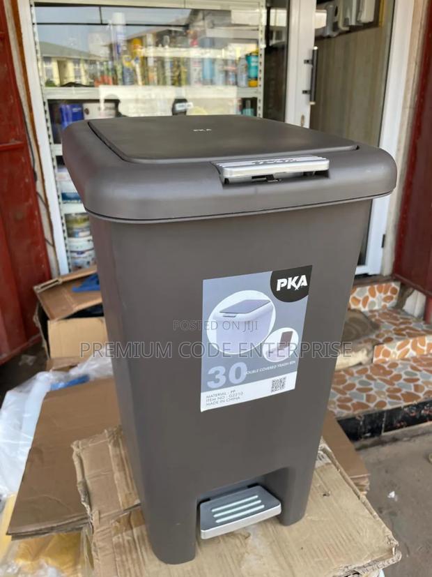 30l Pedal Trash Bin – Double-Covered Waste Bin for Home and Office Use · Photo 1