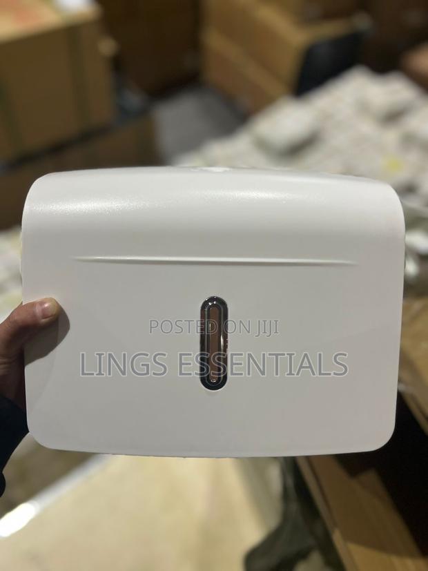 Tissue Dispenser · Photo 2