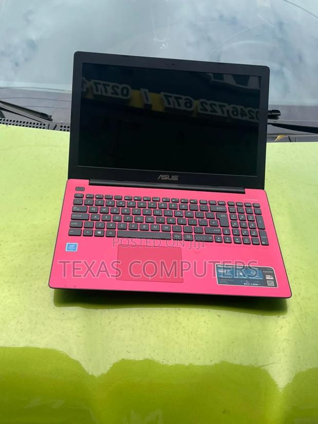 Laptop Asus X555LA 4GB Intel Core I7 HDD 500GB · Photo 2
