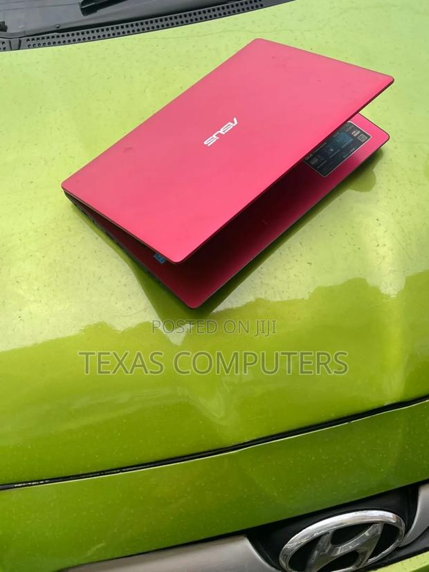 Laptop Asus X555LA 4GB Intel Core I7 HDD 500GB · Photo 1