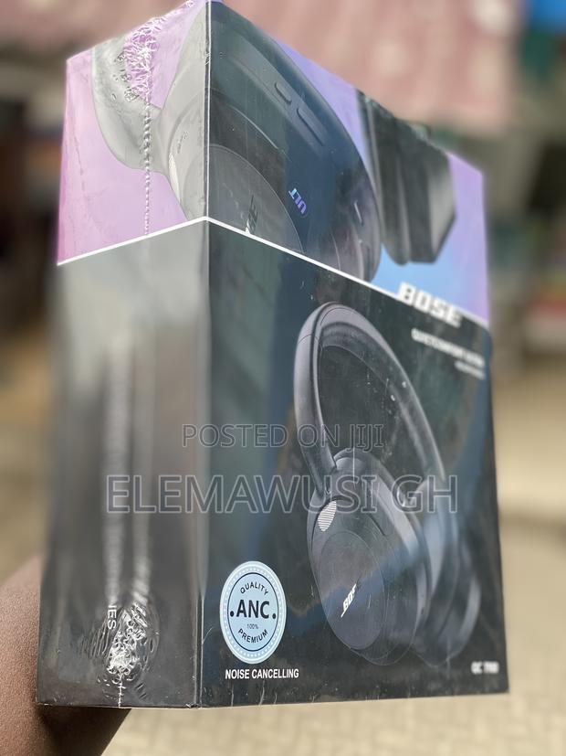 Bose Quietcomfort Ultra Headphone Noise Cancelling Wit Case · Photo 3