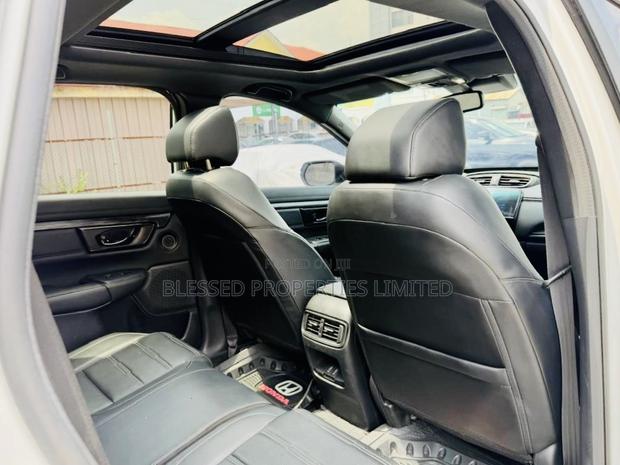 Honda CR-V Special Edition 2021 White · Photo 8