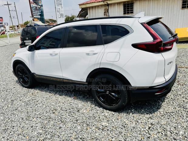 Honda CR-V Special Edition 2021 White · Photo 3
