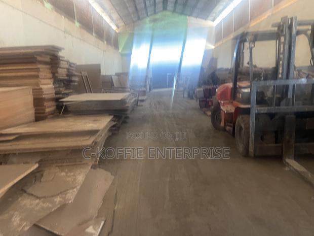 1100 SQM Warehouse at Spintex for Rent · Photo 4