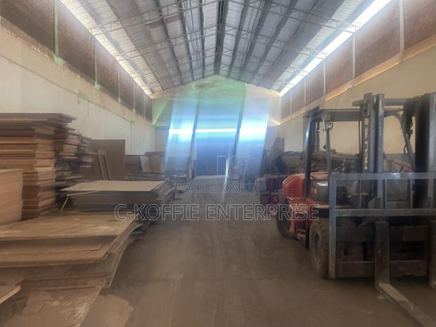 1100 SQM Warehouse at Spintex for Rent · Photo 5