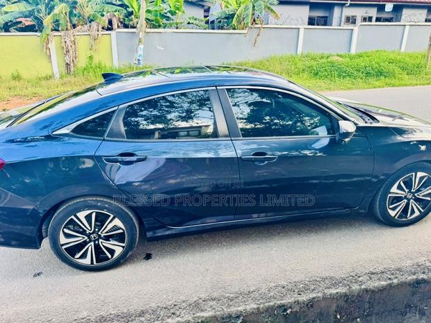 Honda Civic EX-T Sedan 2018 Blue · Photo 1