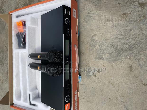 JBL Vm900 2in1 Wireless Microphone · Photo 2