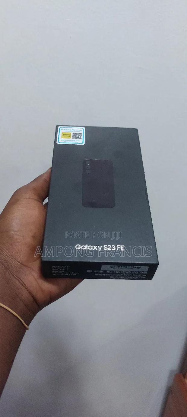 New Samsung Galaxy S23 FE 128 GB Black · Photo 1