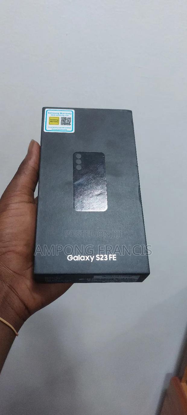 New Samsung Galaxy S23 FE 128 GB Black · Photo 3