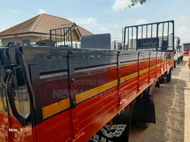 5ton Hyundai Truck · Photo 3