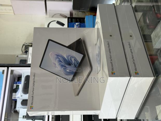 New Microsoft Surface Laptop Studio 2 16GB Intel Core I7 SSD 512GB · Photo 2