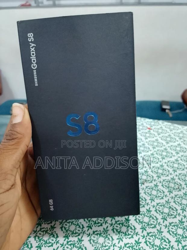 New Samsung Galaxy S8 64 GB Black · Photo 2