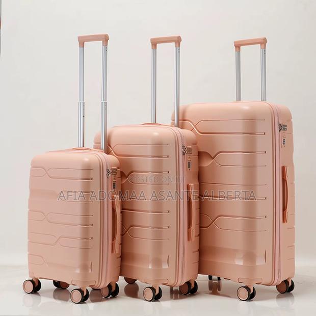 3 Set Unbreakable Traveling and Luggage Bag · Photo 4